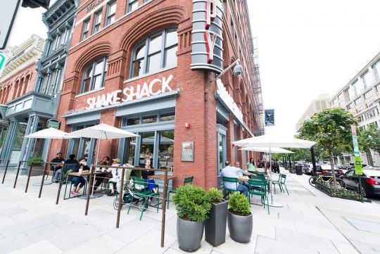 F Street Shake Shack Outdoor Seating