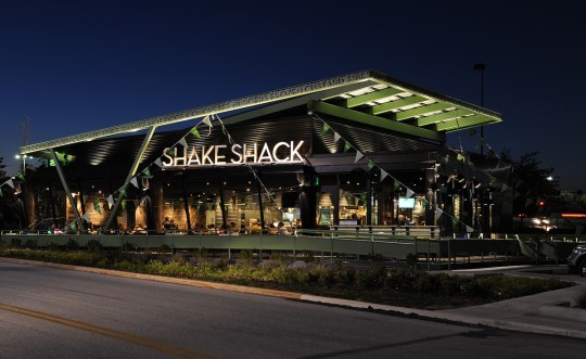 KOP Shake Shack outdoor seating