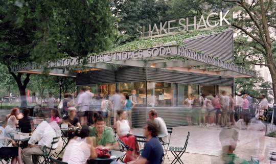 MSP Shake Shack outdoor seating